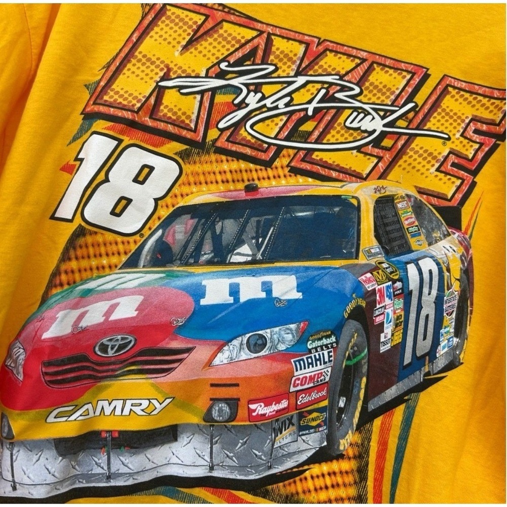 NASCAR Kyle Busch Joe Gibbs Racing 18 M&Ms Yellow Graphic T-Shirt Mens XL 2010 - Picture 3 of 6
